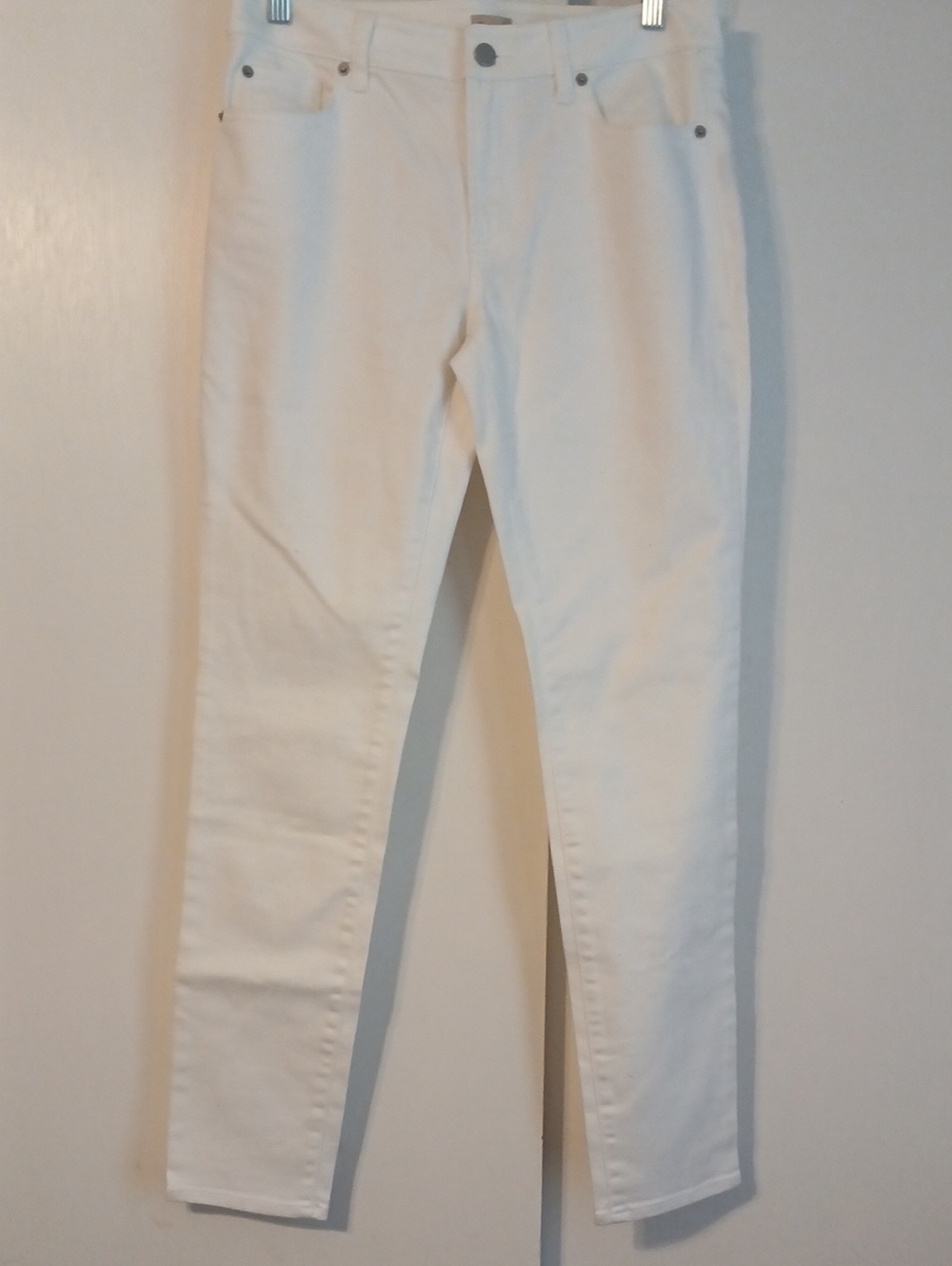 Daniel Cremieux Women's White Jeans with Branded Tag in Size 8 (NWT)